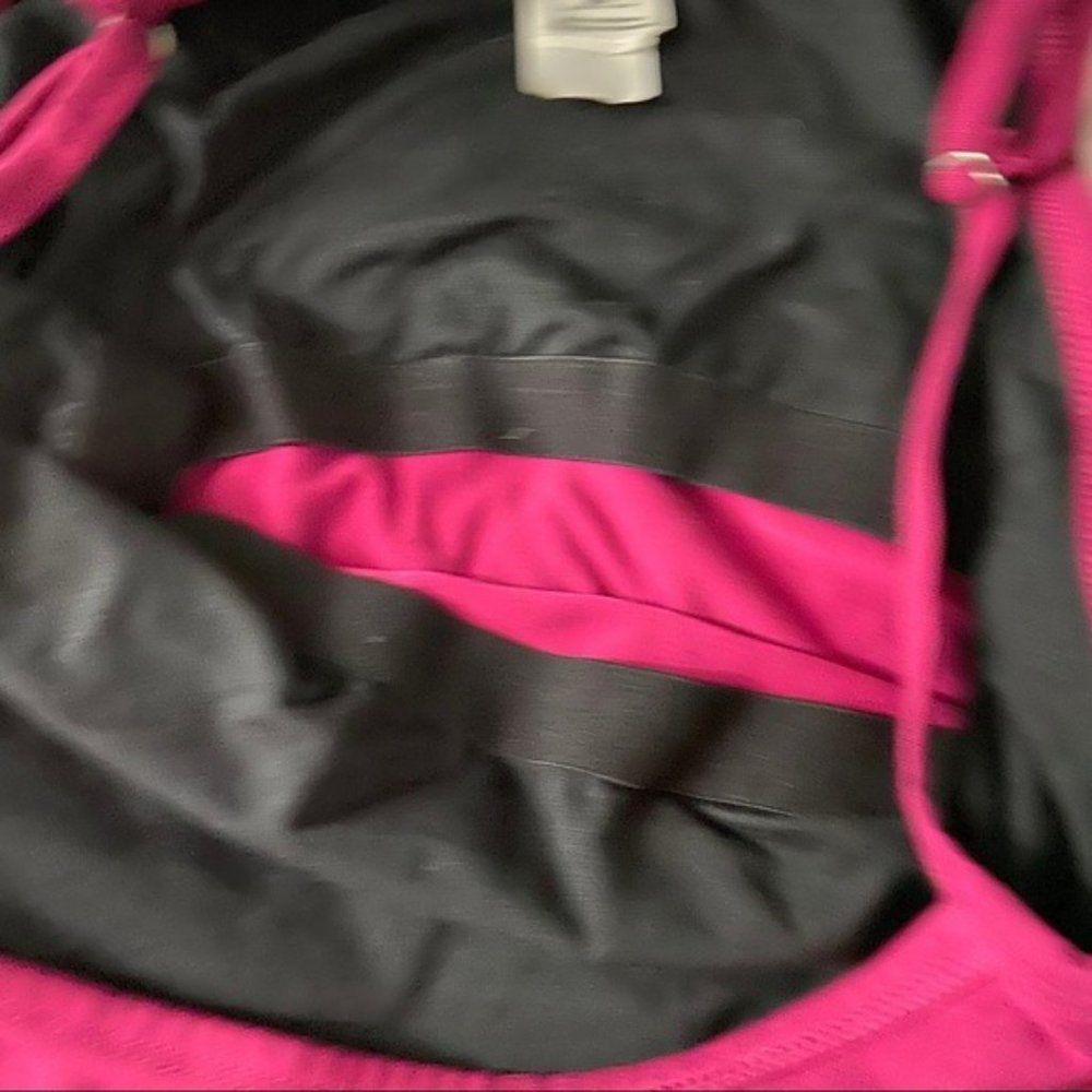 The North Face Berry Built In Bra Active Tank Top - Picture 5 of 6